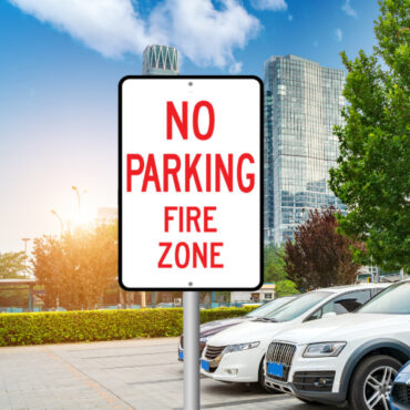 No Parking Fire Zone